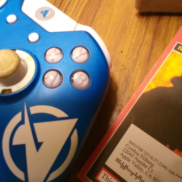 Xbox controller - Picture 4 of 4